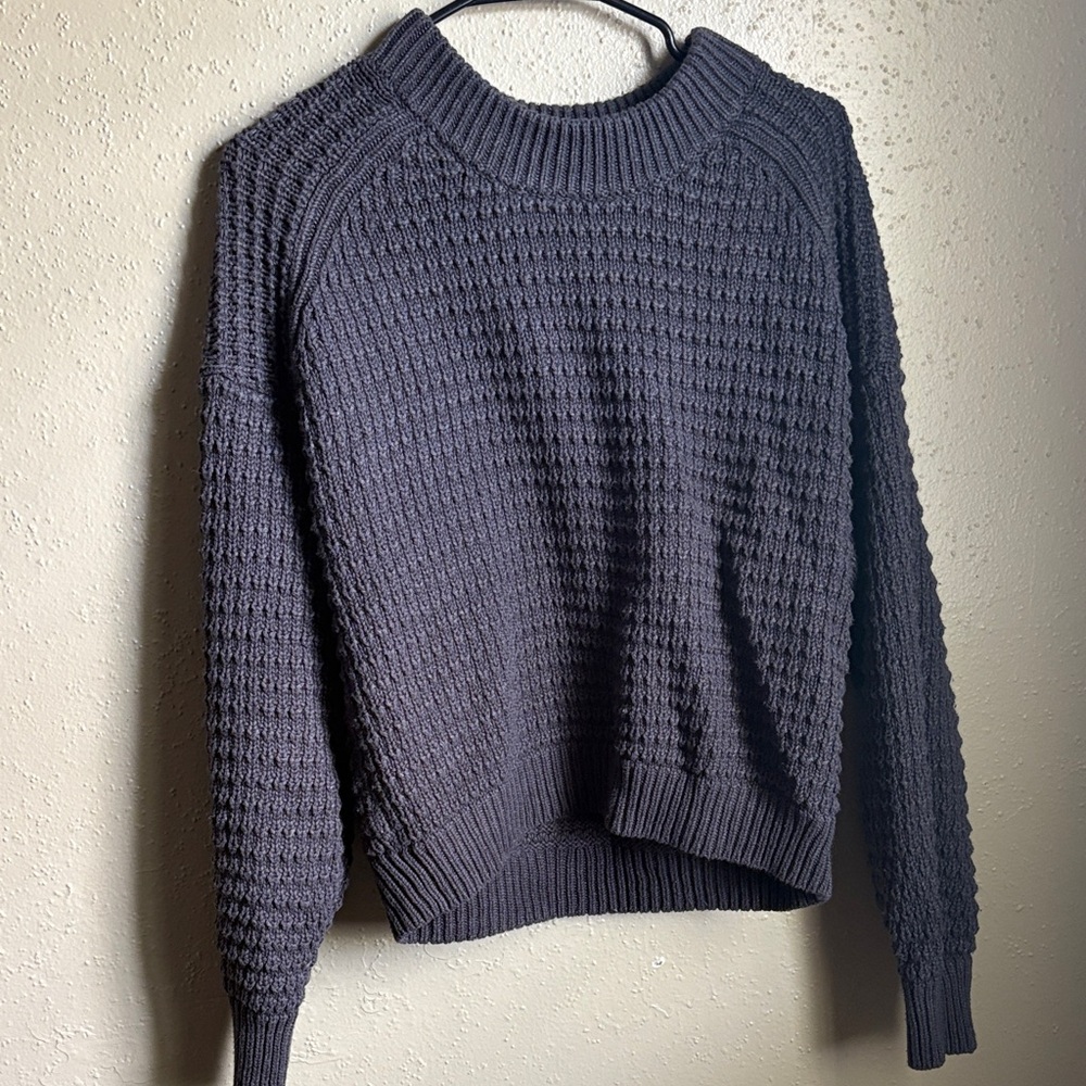 Universal Thread Textured Gray Sweater
